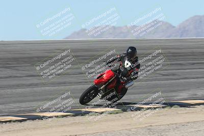 media/Oct-13-2025-Moto Forza (Mon) [[a66d839500]]/4-C Group/Session 2 (Bowl)/